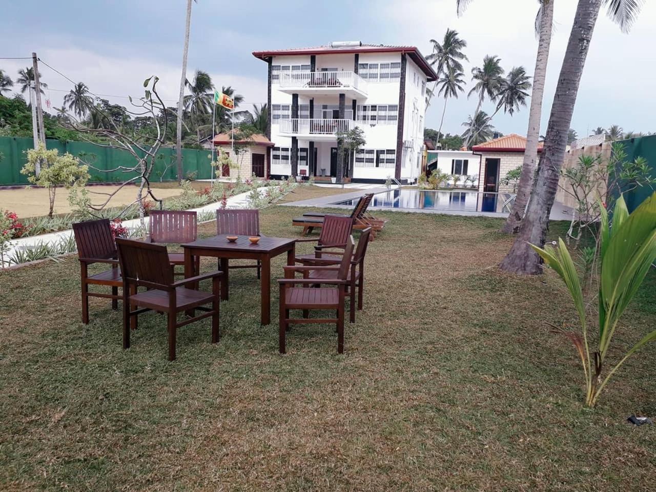 واديوفا Blue Beach Villa المظهر الخارجي الصورة